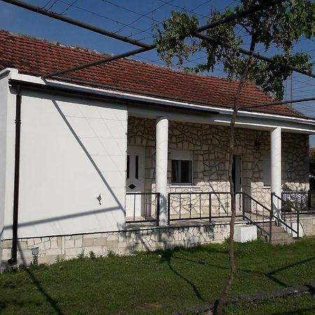 Kamena Kuca Family Rodin Apartment Capljina Exterior photo